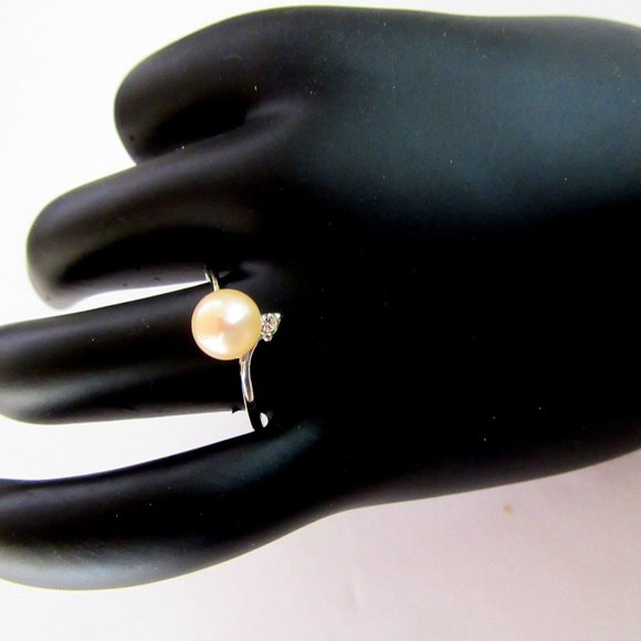 Faux pearl solitare ring with rhinestone - NOS - Picture 2 of 6